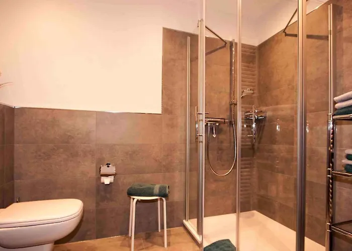 Schade * 埃斯洛黑